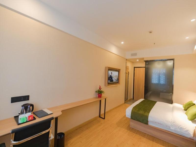 Greentree Inn Shanghai Huangxing Park Subway Station Express Hotel Bagian luar foto