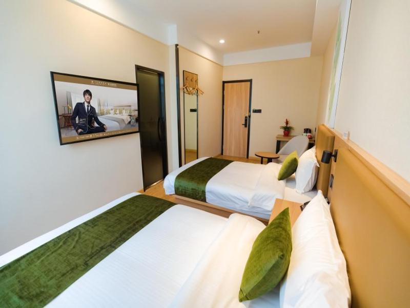 Greentree Inn Shanghai Huangxing Park Subway Station Express Hotel Bagian luar foto