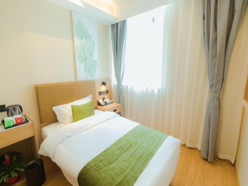 Greentree Inn Shanghai Huangxing Park Subway Station Express Hotel Bagian luar foto