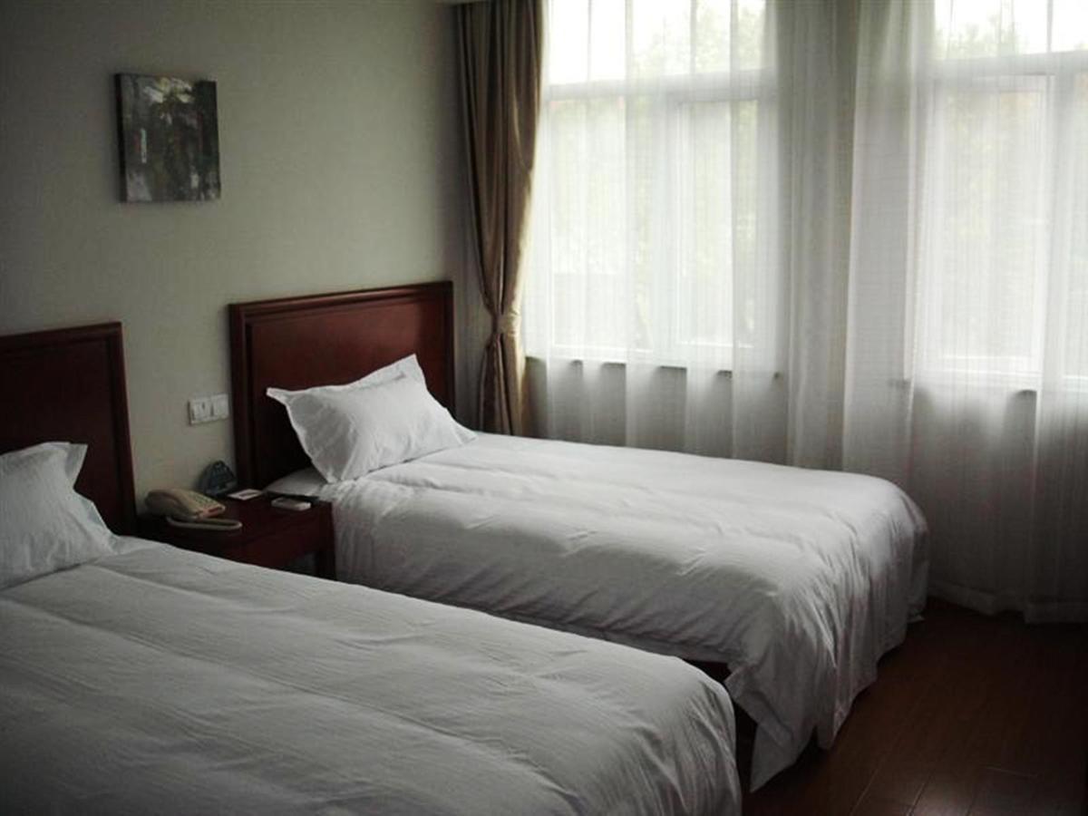 Greentree Inn Shanghai Huangxing Park Subway Station Express Hotel Bagian luar foto