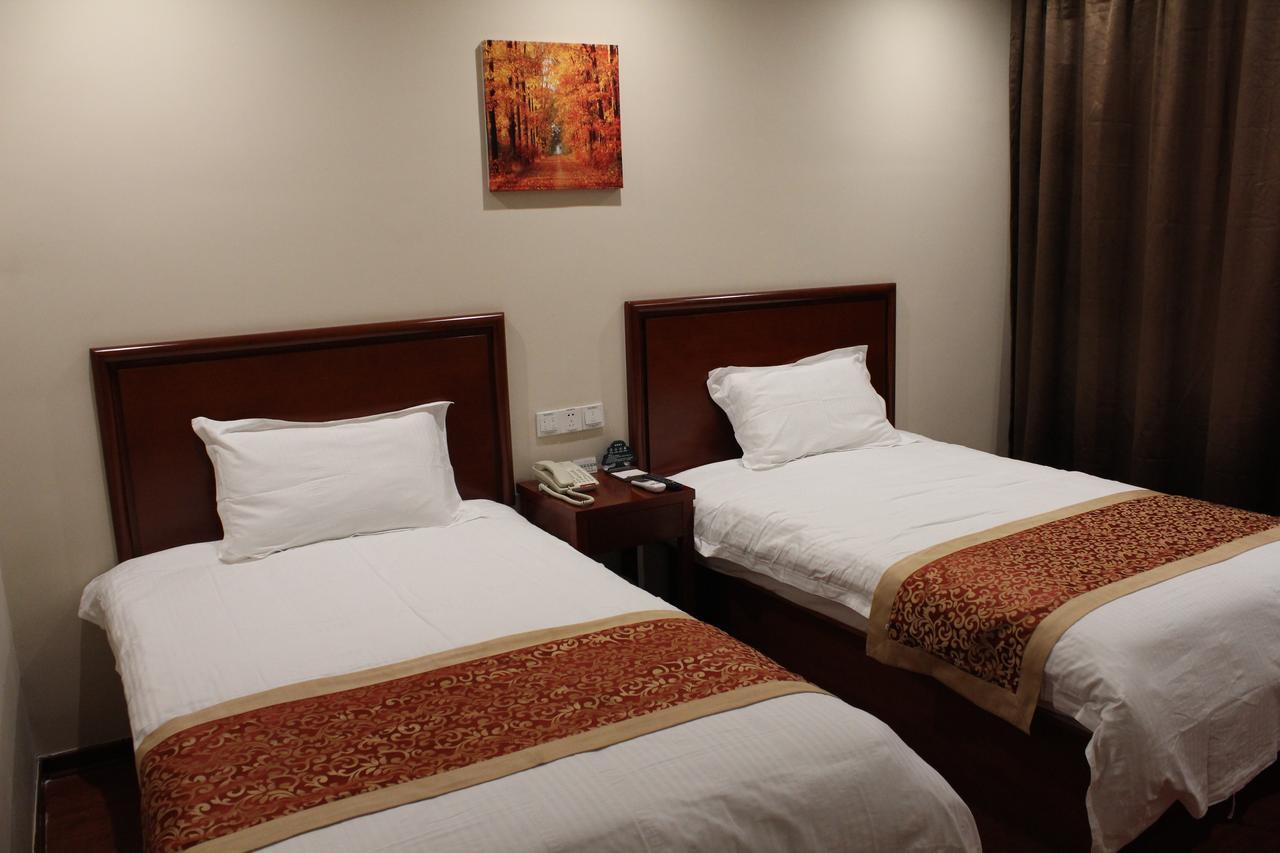 Greentree Inn Shanghai Huangxing Park Subway Station Express Hotel Bagian luar foto