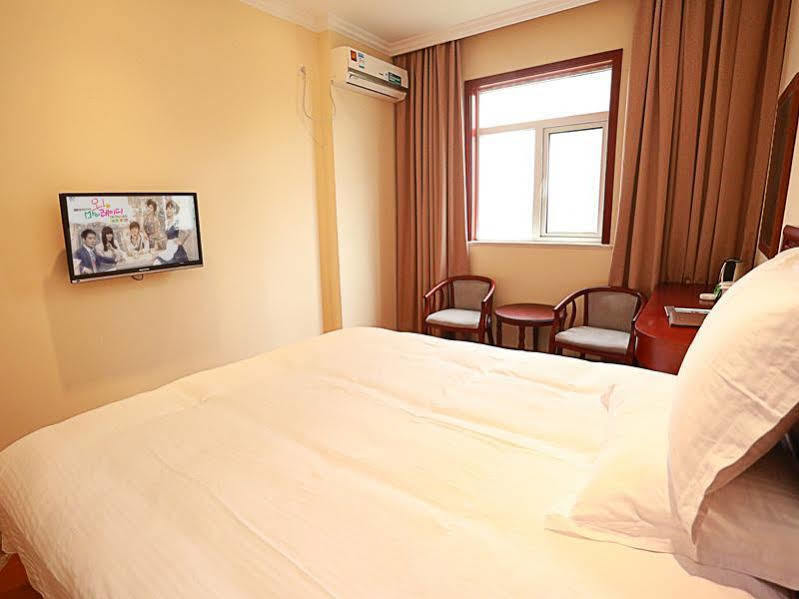 Greentree Inn Shanghai Huangxing Park Subway Station Express Hotel Bagian luar foto